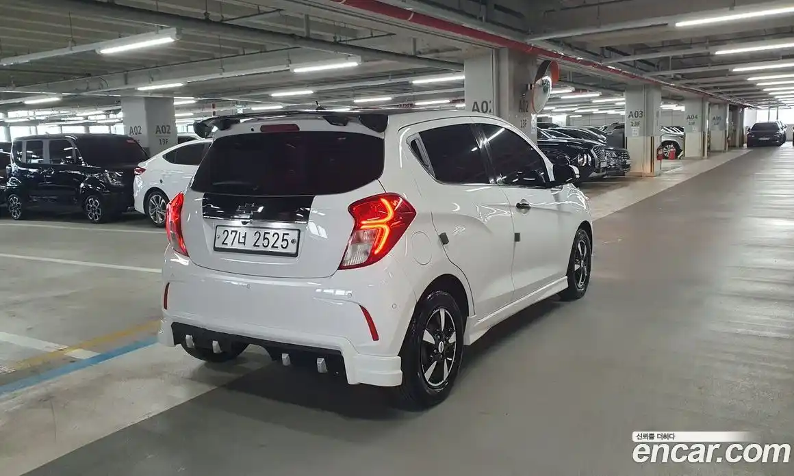 Chevrolet Spark 2016 1.0 Механическая в Москве № 936902, фото 6