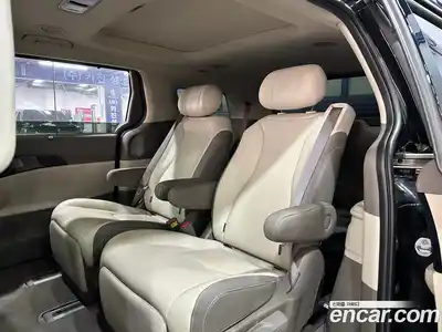 Kia Canival 2024 3.5 Автомат в Москве № 928572, миниатюра 12