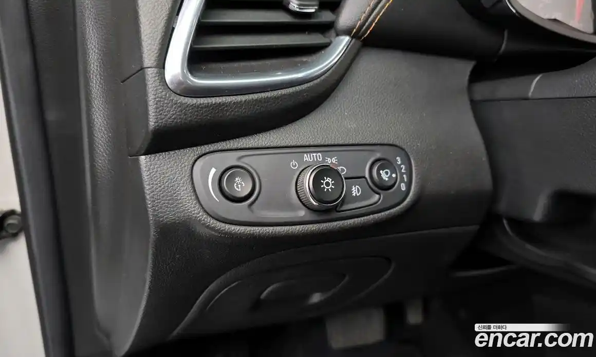 Chevrolet Trax 2016 1.4 Автомат в Москве № 935829, фото 17