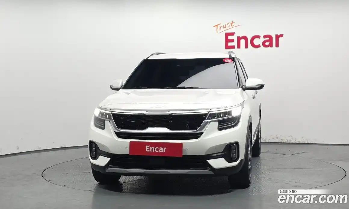 Kia Seltos 2022 1.6 гидро в Москве № 929559, фото 3