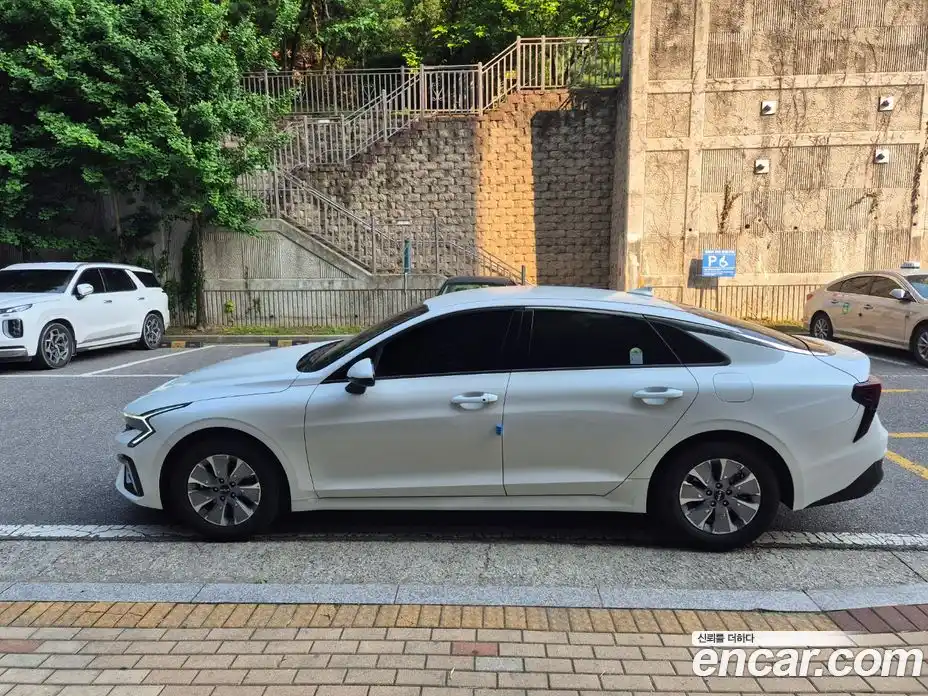 Kia K5 2024 2.0 Автомат в Москве № 939870, фото 13