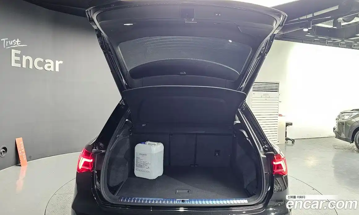 Audi Q3 2023 2.0 Автомат в Москве № 893912, фото 19