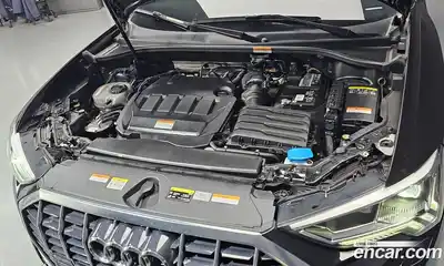 Audi Q3 2023 2.0 Автомат в Москве № 893912, миниатюра 5