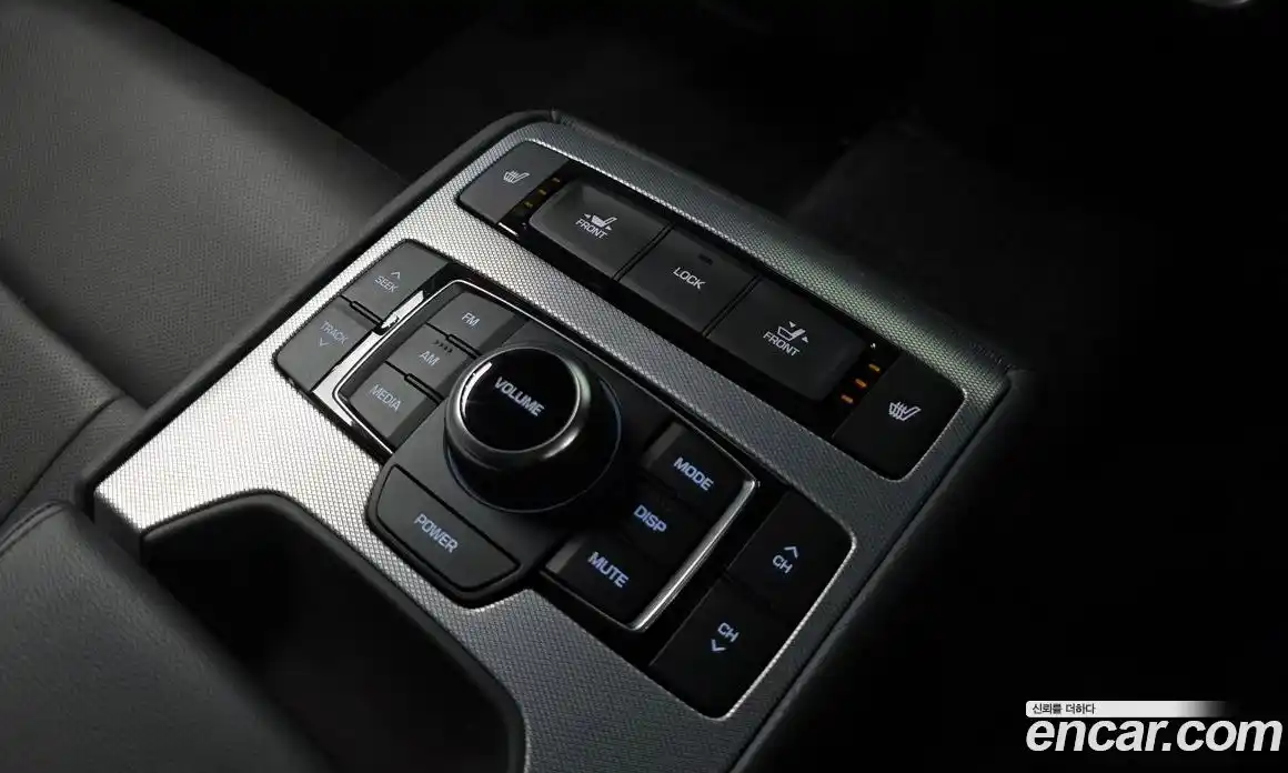 Genesis G80 2018 3.3 Автомат в Москве № 930924, фото 18