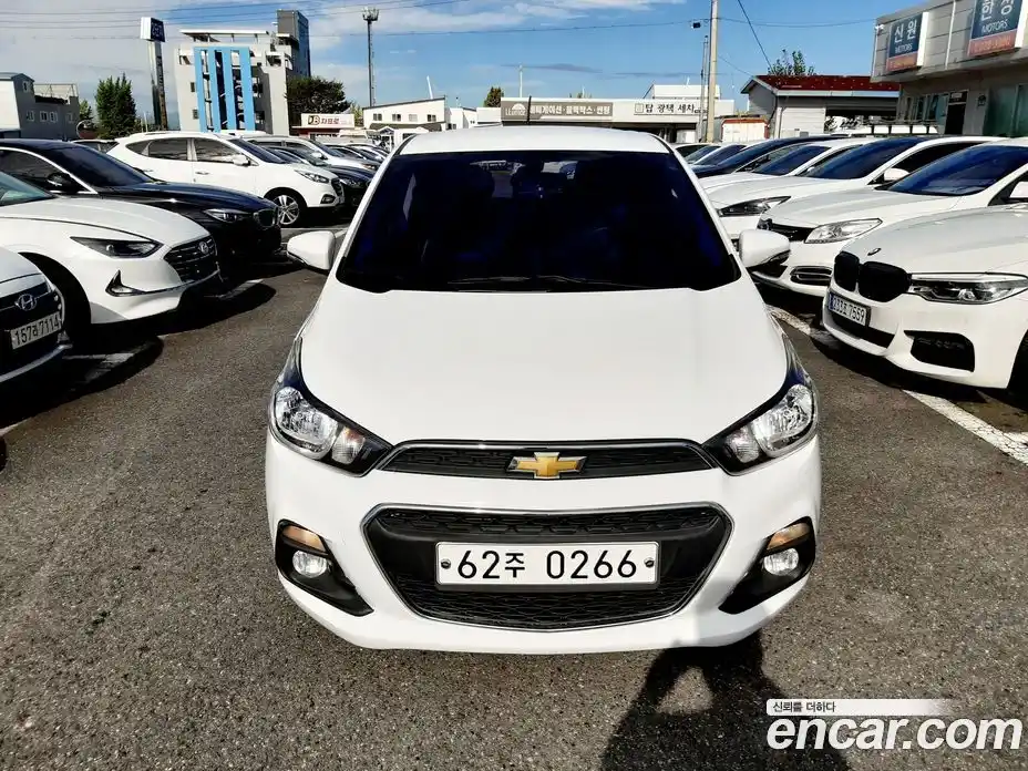 Chevrolet Spark 2016 1.0 Автомат в Москве № 936814, фото 2