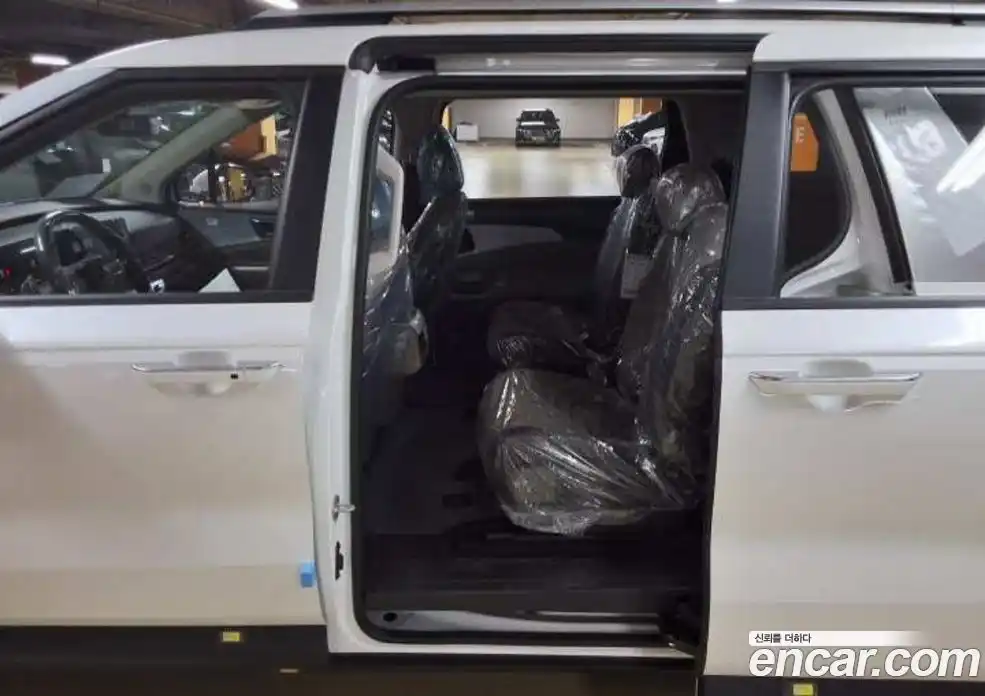 Kia Canival 2026 1.6 Автомат в Москве № 815518, фото 11