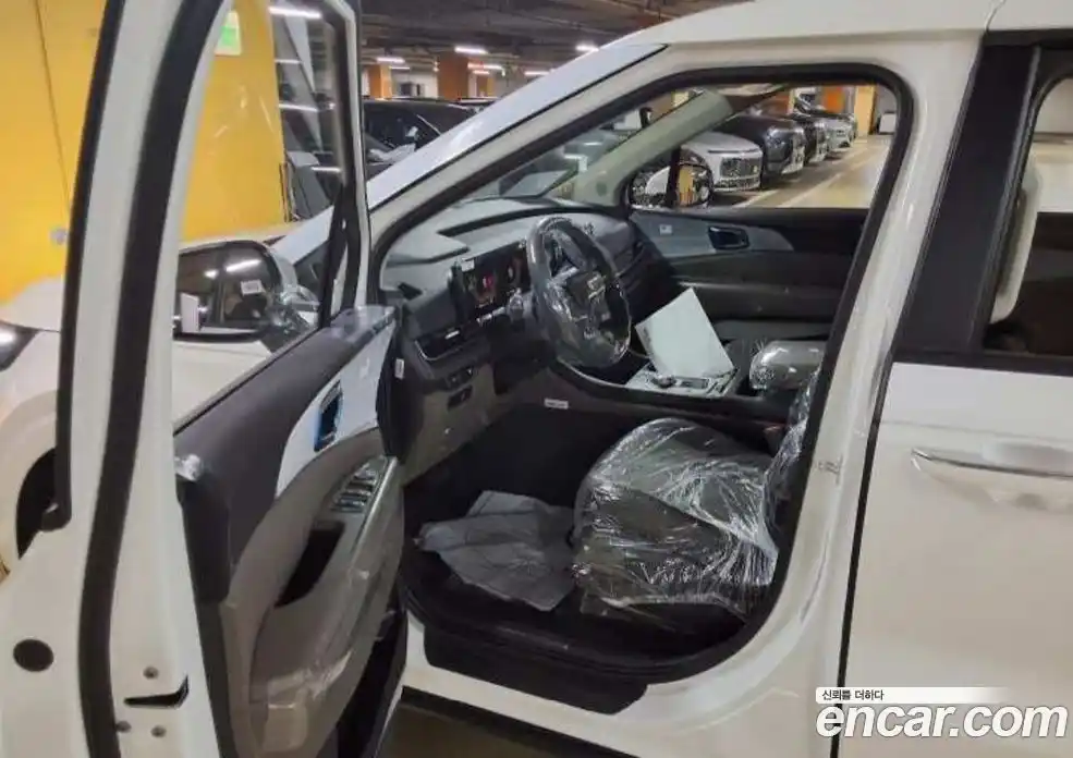 Kia Canival 2026 1.6 Автомат в Москве № 815518, фото 4