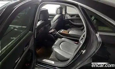 Audi A8 2015 4.1 Автомат в Москве № 860065, миниатюра 11