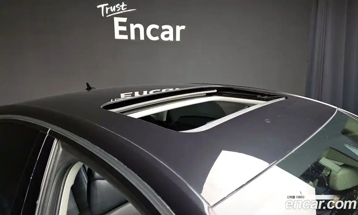 Audi A8 2015 4.1 Автомат в Москве № 860065, фото 17