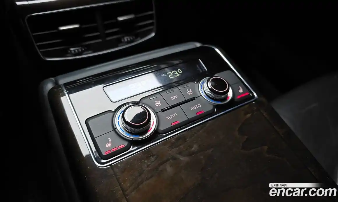 Audi A8 2015 4.1 Автомат в Москве № 860065, фото 18