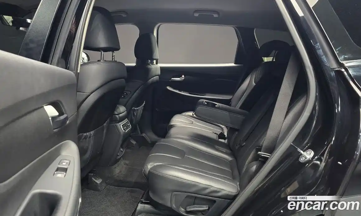 Hyundai Santa Fe 2022 2.2 Автомат в Москве № 927393, фото 12