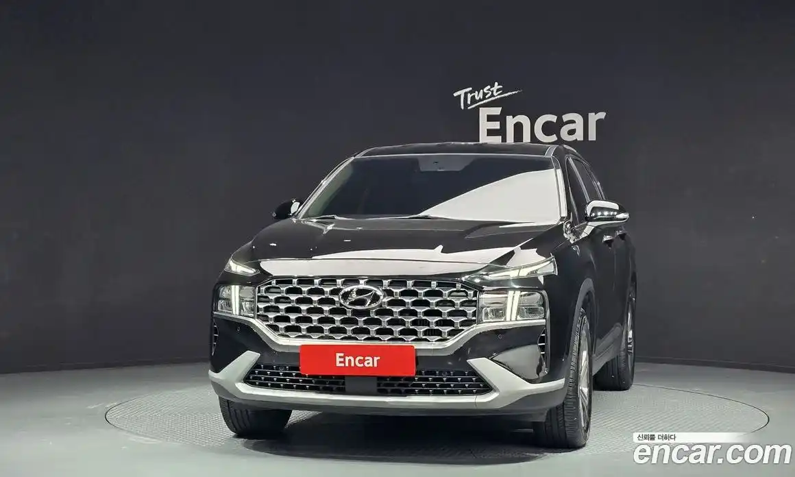 Hyundai Santa Fe 2022 2.2 Автомат в Москве № 927393, фото 3