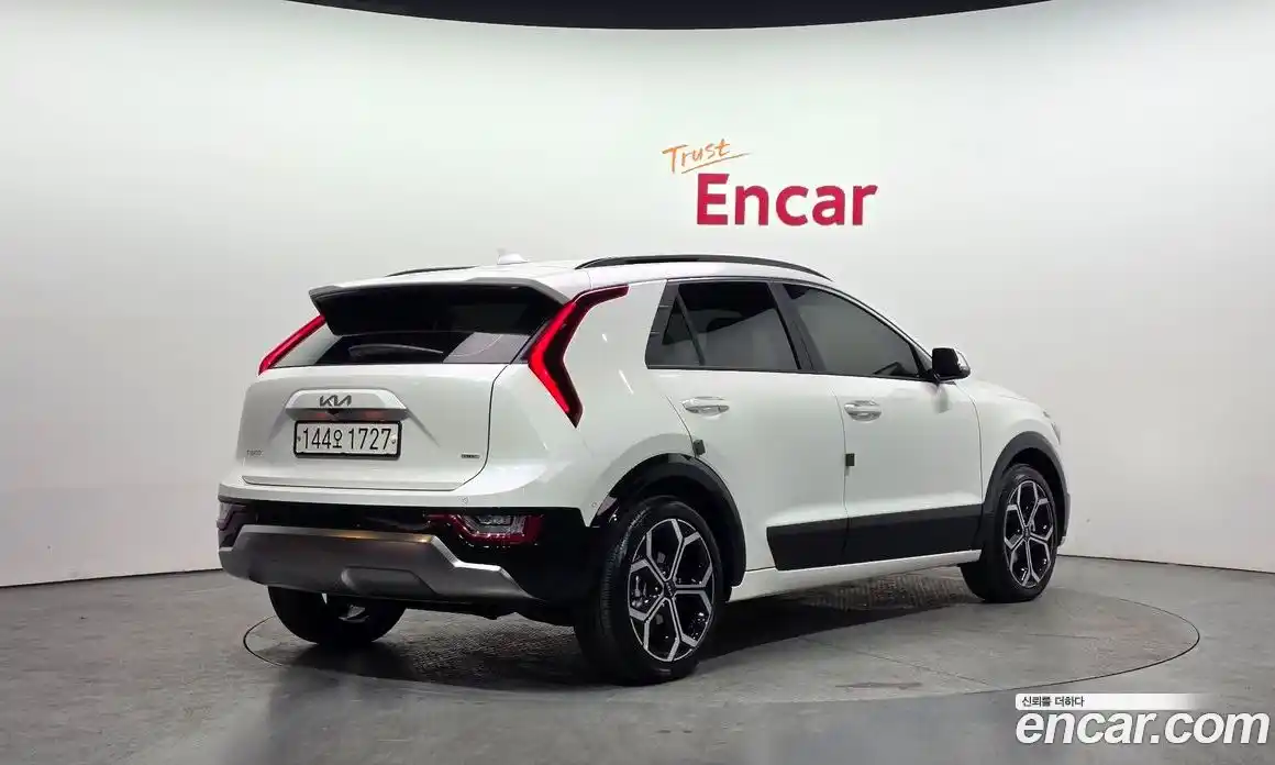 Kia Niro 2025 1.6 Автомат в Москве № 928296, фото 2