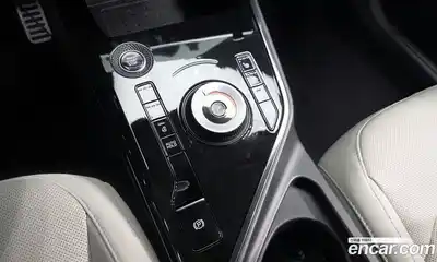 Kia Niro 2025 1.6 Автомат в Москве № 928296, миниатюра 9