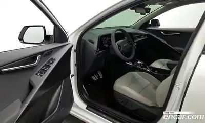 Kia Niro 2025 1.6 Автомат в Москве № 928296, миниатюра 10