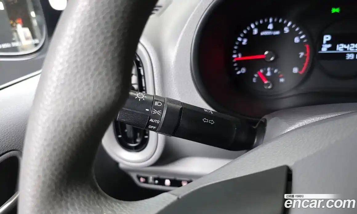 Kia Morning 2021 1.0 Автомат в Москве № 930166, фото 17