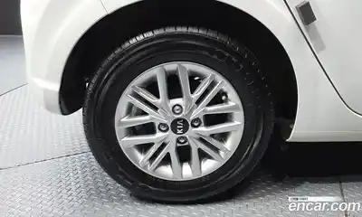 Kia Morning 2021 1.0 Автомат в Москве № 930166, миниатюра 5