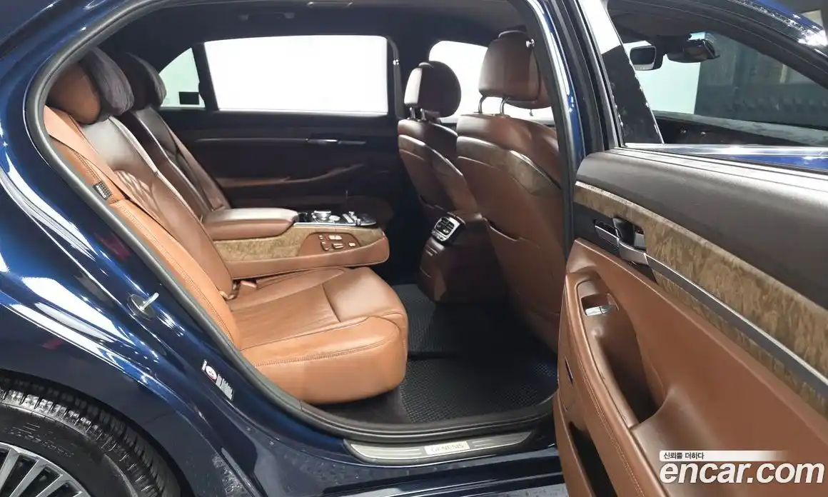 Genesis G90 2020 3.8 Автомат в Москве № 931201, фото 12