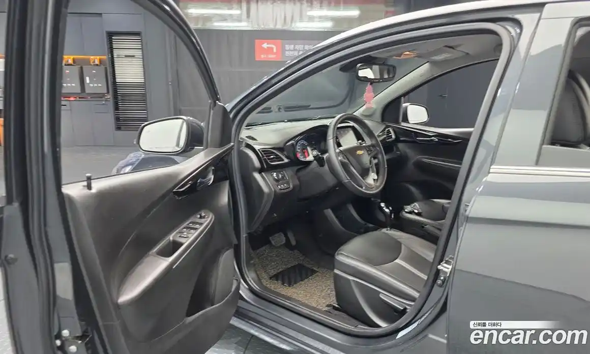 Chevrolet Spark 2021 1.0 гидро в Москве № 935392, фото 10