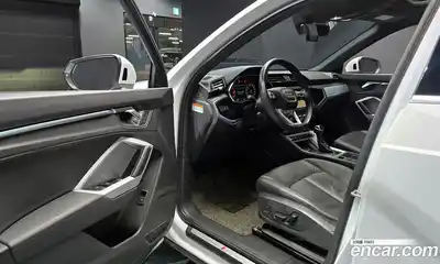Audi Q3 2023 2.0 Автомат в Москве № 893928, миниатюра 11