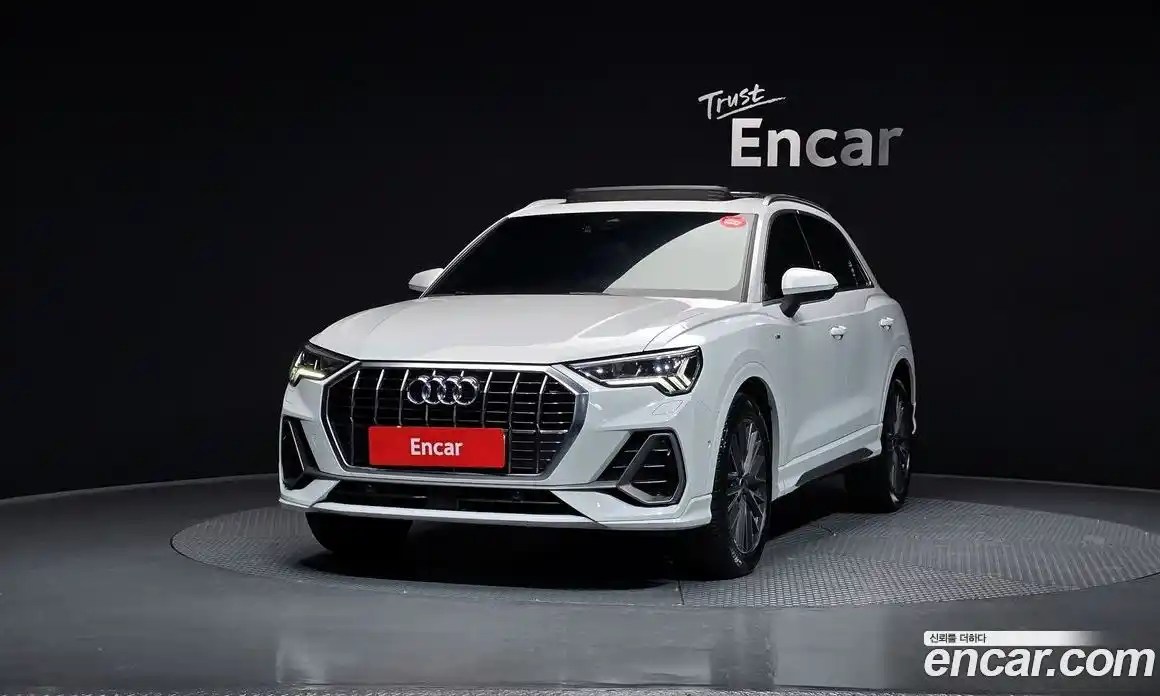 Audi Q3 2023 2.0 Автомат в Москве № 893928, фото 3