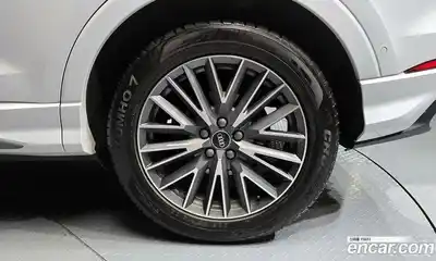 Audi Q3 2023 2.0 Автомат в Москве № 893928, миниатюра 5