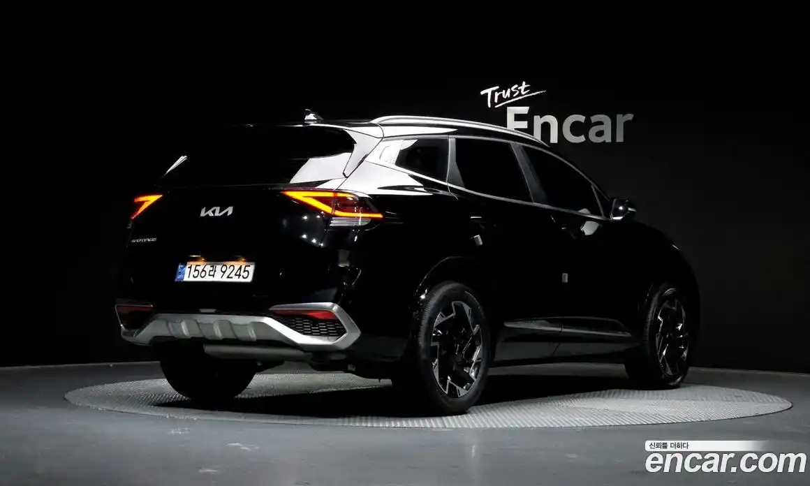 Kia Sportage 2022 1.6 Автомат в Москве № 930001, фото 2