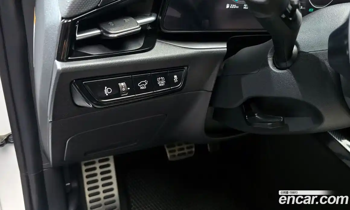 Kia Niro 2022 1.6 Автомат в Москве № 930104, фото 16