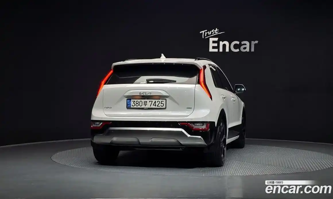 Kia Niro 2022 1.6 Автомат в Москве № 930104, фото 4