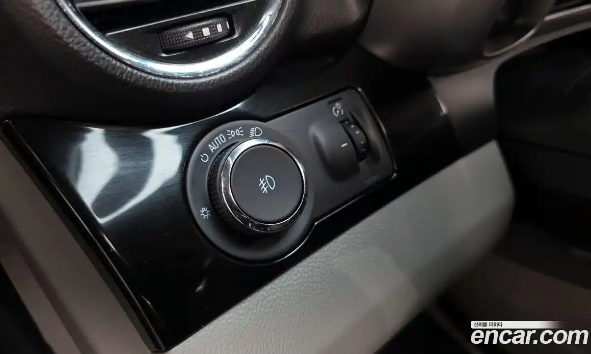 Chevrolet Orlando 2014 2.0 Автомат в Москве № 934579, фото 17