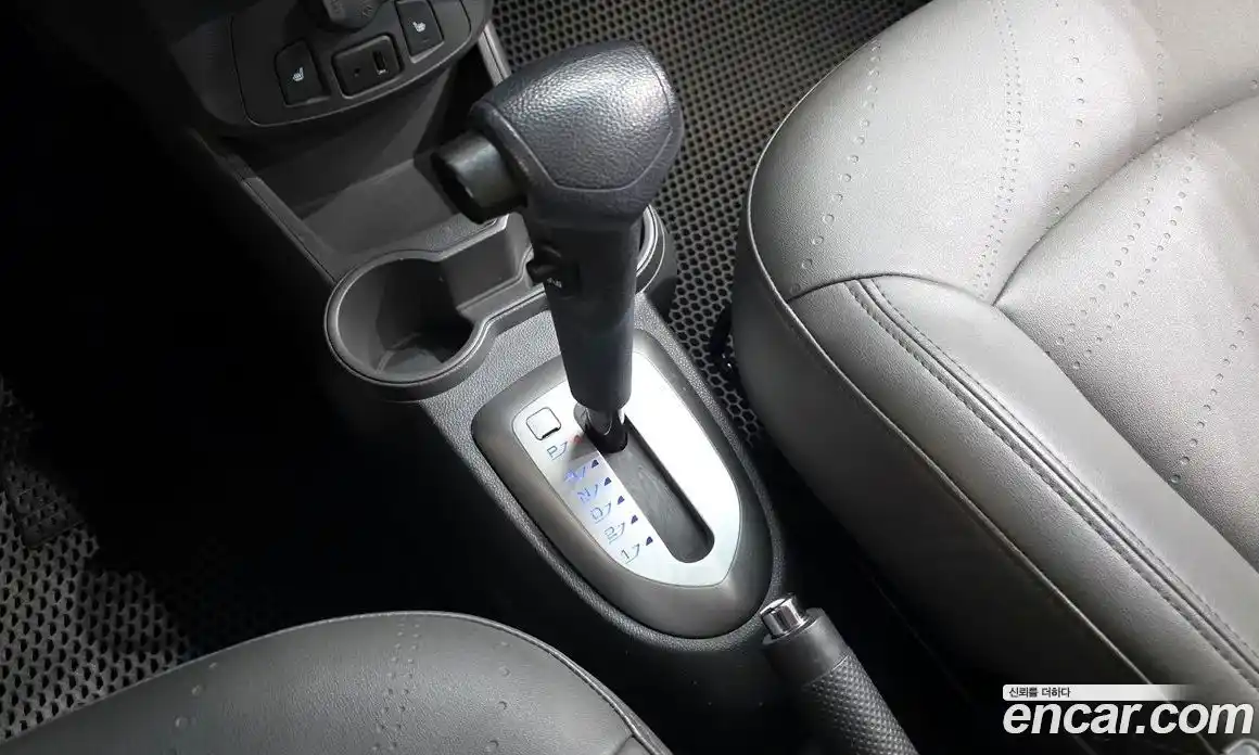 Chevrolet Spark 2013 1.0 гидро в Москве № 934909, фото 9