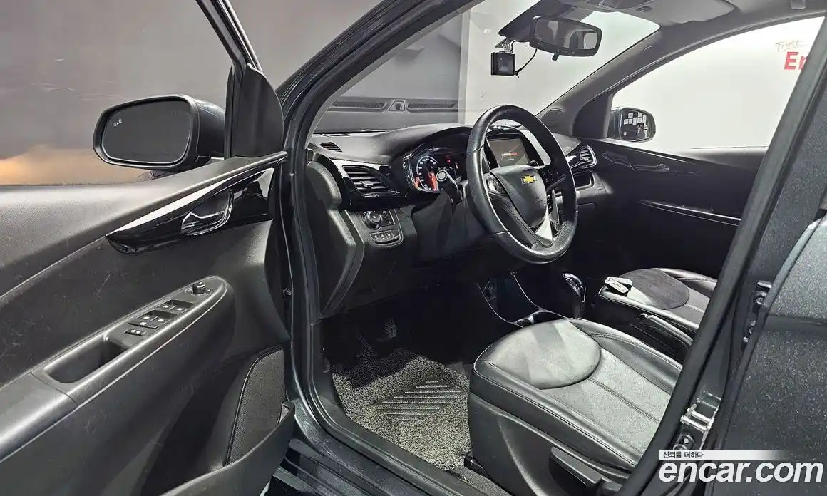 Chevrolet Spark 2017 1.0 гидро в Москве № 935558, фото 11