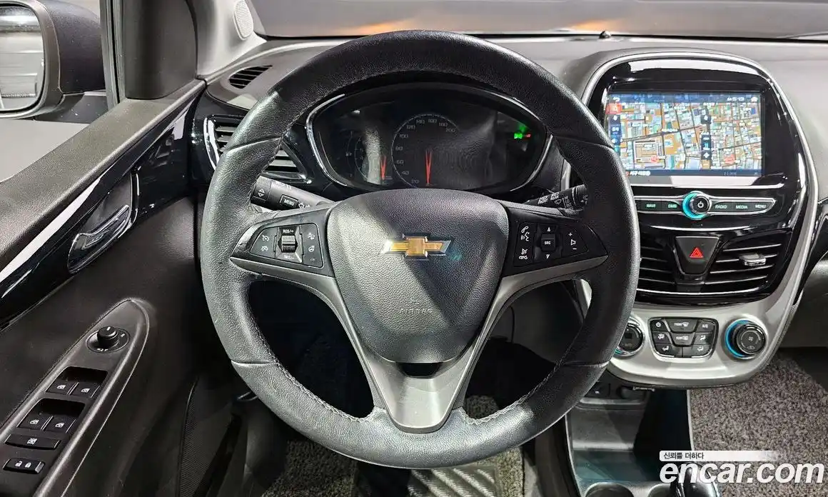 Chevrolet Spark 2017 1.0 гидро в Москве № 935558, фото 13