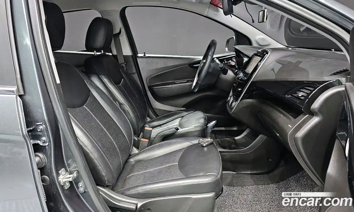 Chevrolet Spark 2017 1.0 гидро в Москве № 935558, фото 10