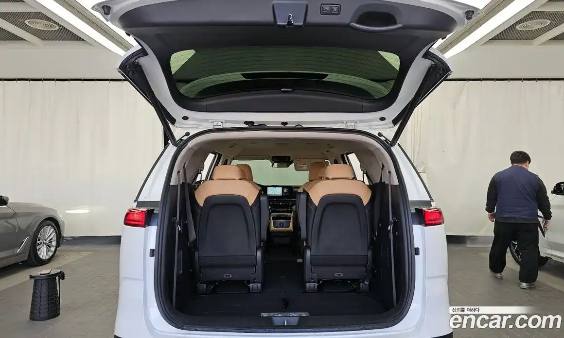 Kia Canival 2022 2.2 Автомат в Москве № 929554, фото 20