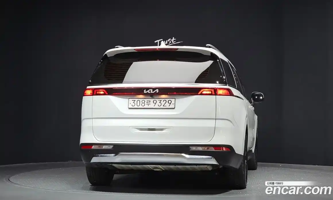 Kia Canival 2022 2.2 Автомат в Москве № 929554, фото 4