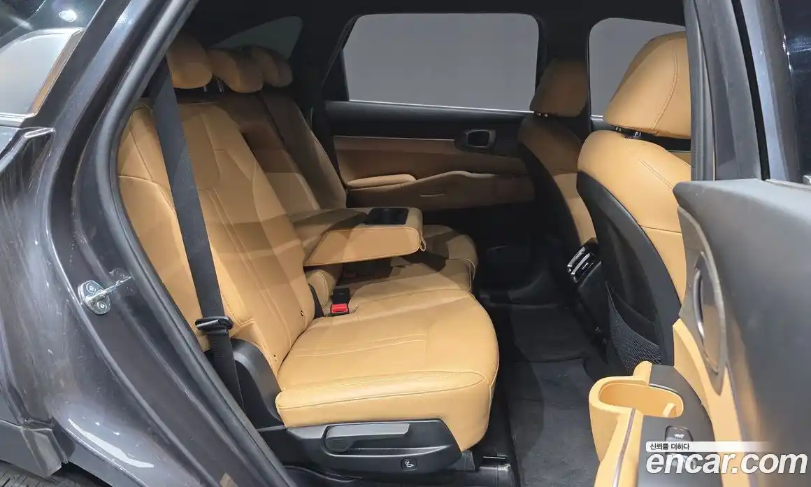 Kia Sorento 2022 1.6 Автомат в Москве № 930041, фото 12