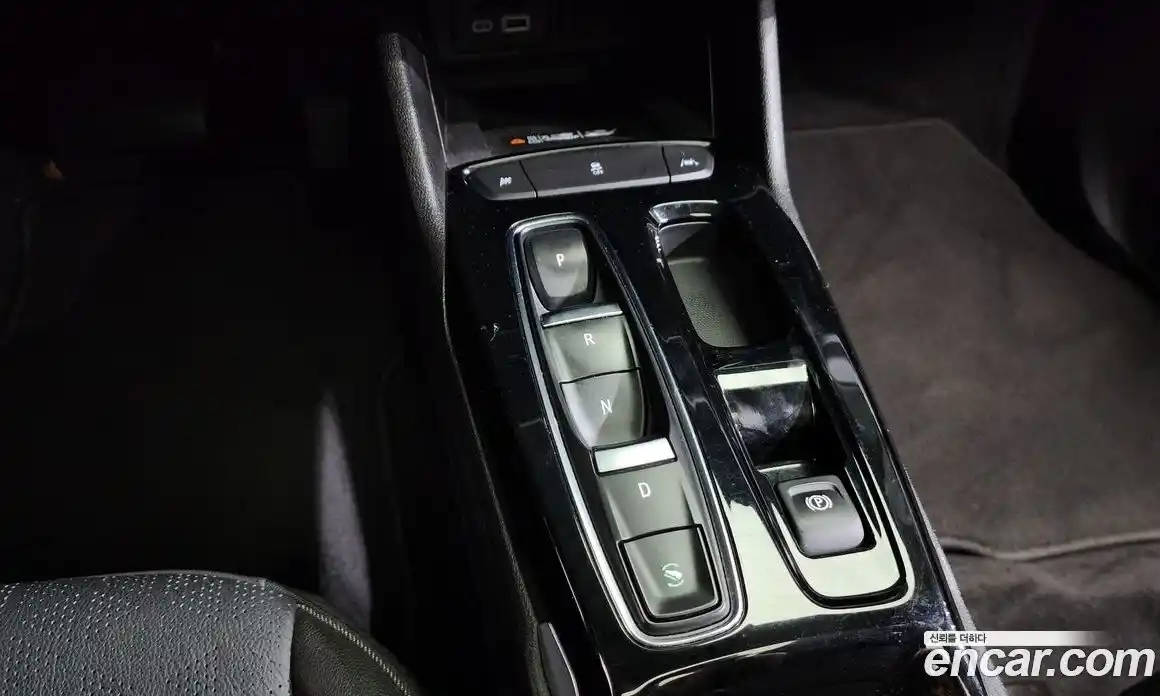 Chevrolet 볼트 EUV 2023 0.2 гидро в Москве, фото 9