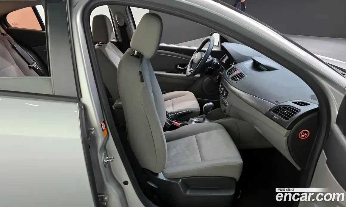 Renault SM3 2010 1.6 гидро, фото 12