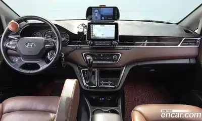 Hyundai Starex 2018 2.5 Автомат в Москве № 927606, миниатюра 7