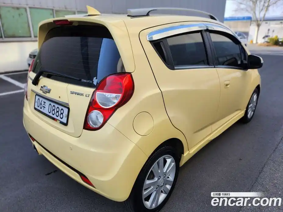 Chevrolet Spark 2014 1.0 гидро в Москве № 936723, фото 3