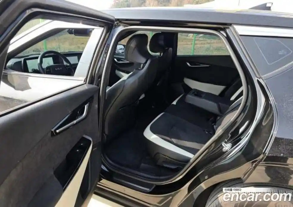 Kia EV6 2023 0.1 Автомат в Москве № 929479, фото 11