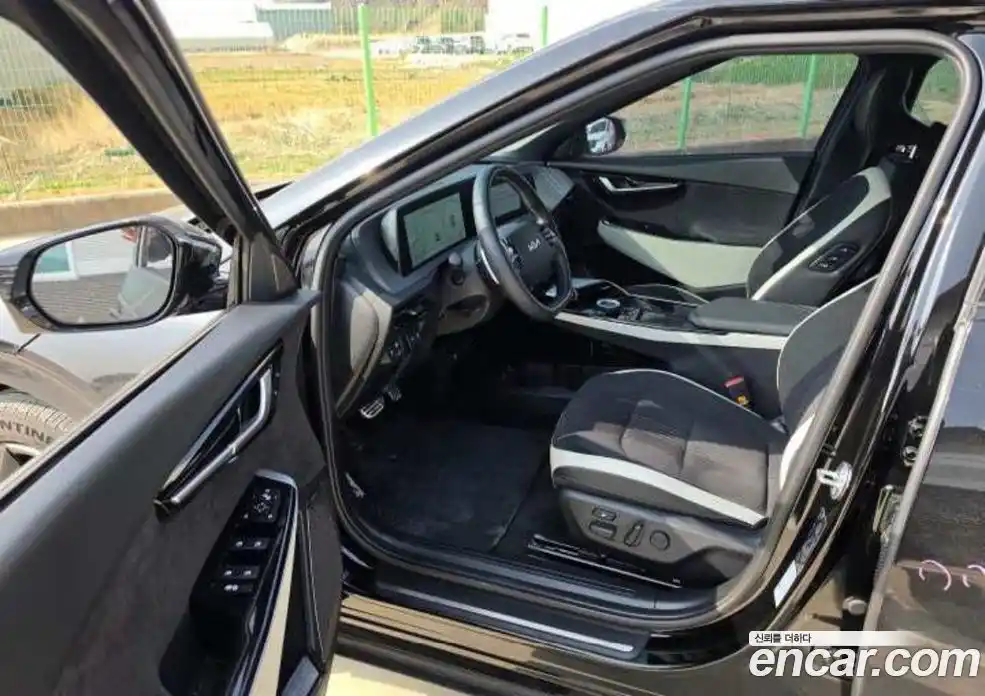 Kia EV6 2023 0.1 Автомат в Москве № 929479, фото 4