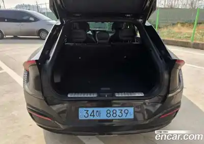Kia EV6 2023 0.1 Автомат в Москве № 929479, миниатюра 9