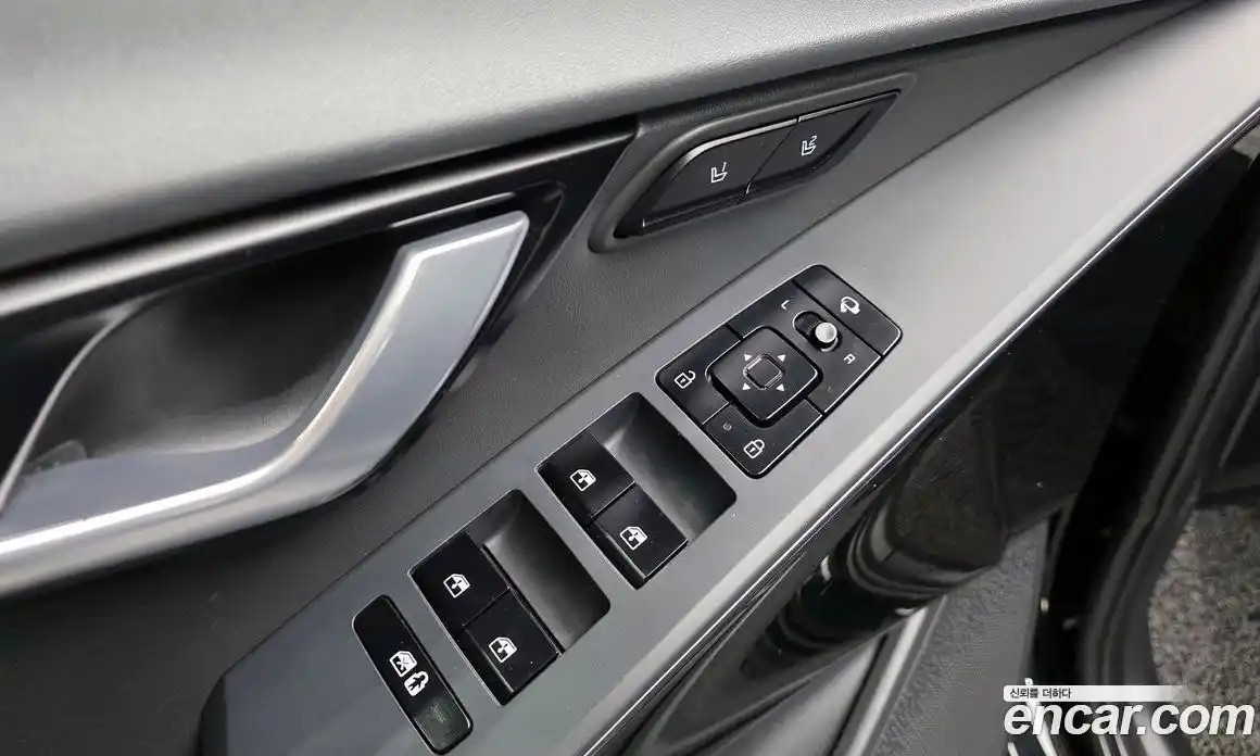 Kia Niro 2022 0.2 Автомат в Москве № 930209, фото 13