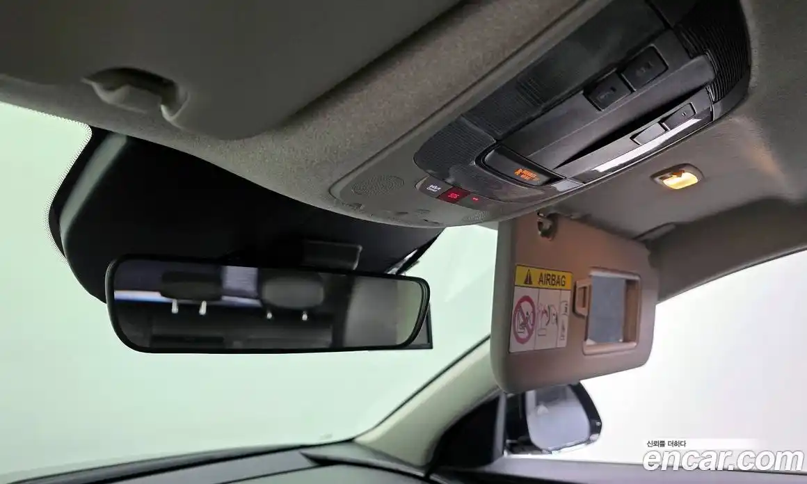 Kia Niro 2022 0.2 Автомат в Москве № 930209, фото 15