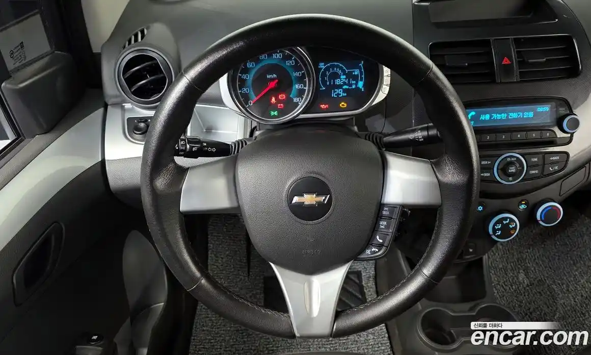 Chevrolet Spark 2014 1.0 механика в Москве № 935922, фото 16
