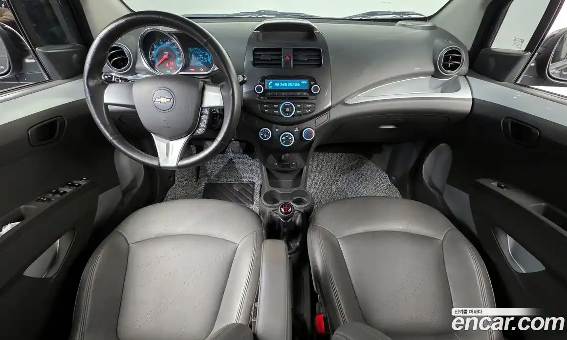 Chevrolet Spark 2014 1.0 механика в Москве № 935922, фото 7