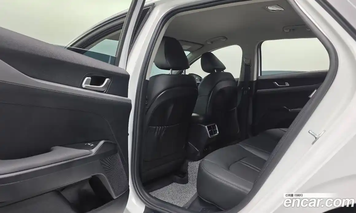 Kia K5 2024 2.0 Автомат в Москве № 928740, фото 17