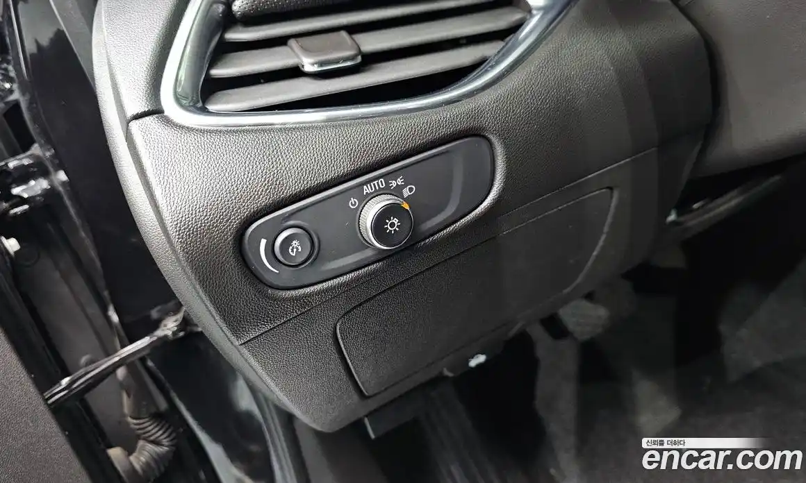 Chevrolet Malibu 2020 2.0 Автомат в Москве № 935178, фото 13